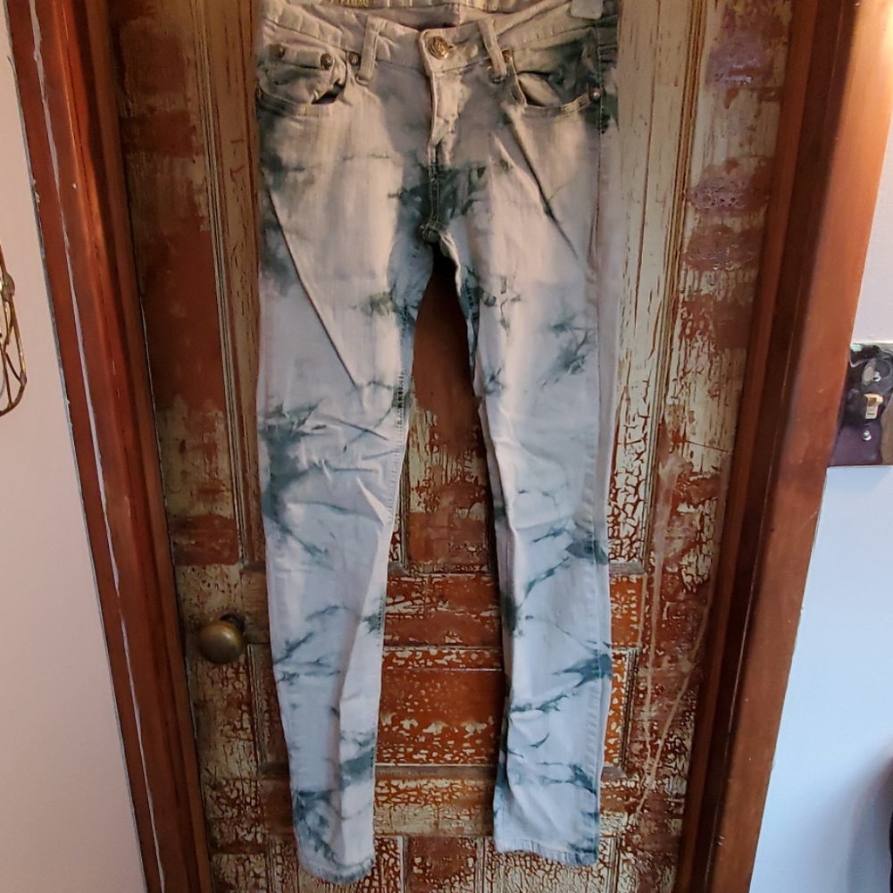 Black n gret faded jeans